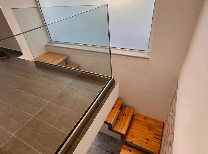 Rodini * Rhodes City