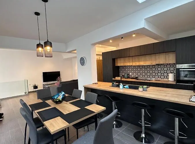 Rodini * Rhodes City